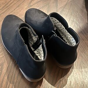Cat & Jack Black Kids Boots